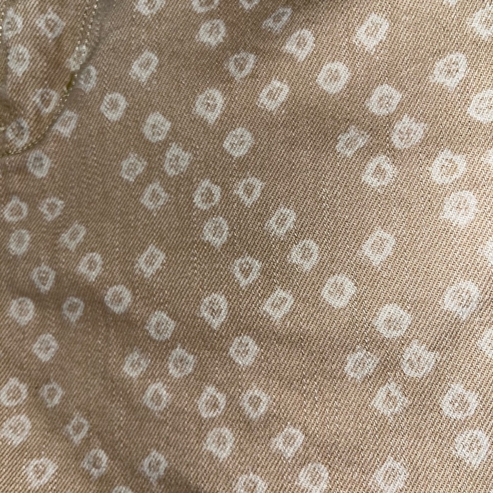 Levi’s High Rise Shorts - Picture 5 of 6